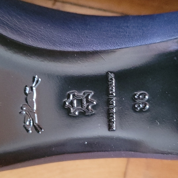 Longchamp navy leather ballet flats in size 36/6. - Picture 5 of 8